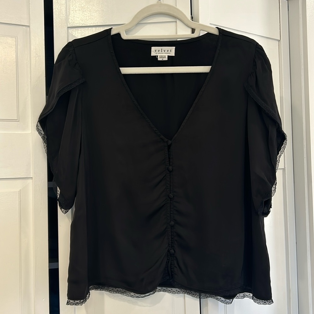 EUC Velvet by Graham and Spencer short sleeve top